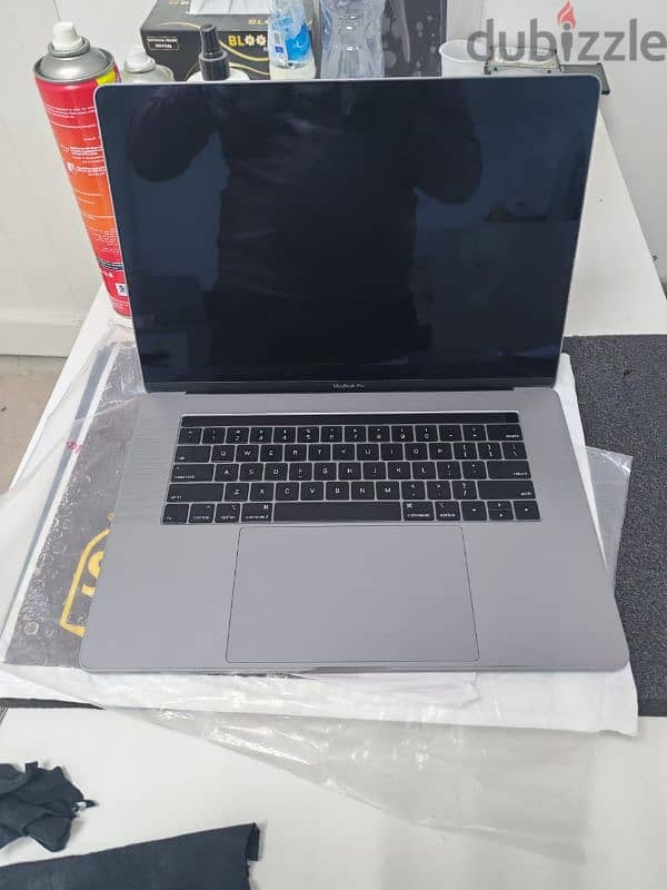 macbook pro core i9 1