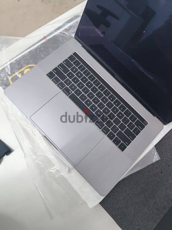 macbook pro core i9 2