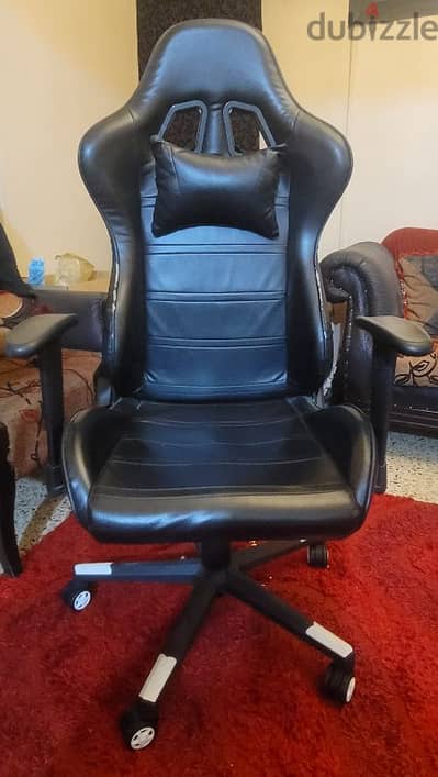 Gaming chair & Desk