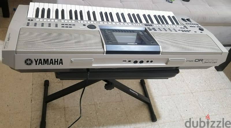 Yamaha PSR700 1