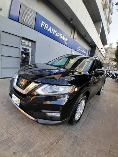 Nissan Rogue 2017 4x4 5 CAMIRA CLEAN CAR FAX بويا شركه كامل