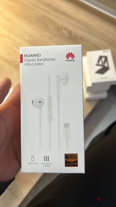 Huawei type-c earphone