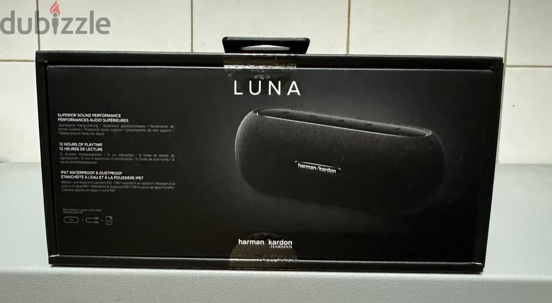 Harman kardon Luna portable speaker black 1