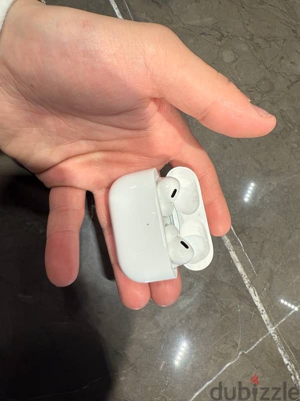 airpods pro 2 used like new 3