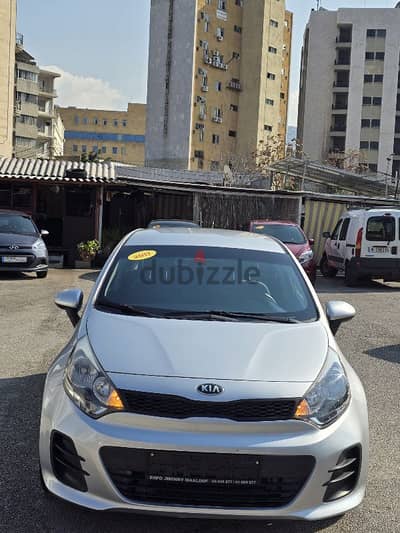 Kia Rio 2017 hatchback f. o like new