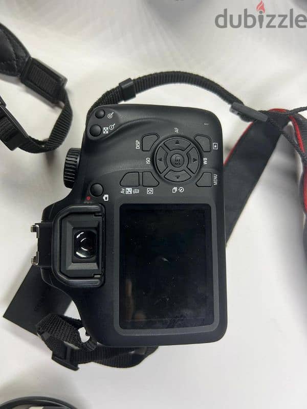 Canon 4000 D BARELY USED 2