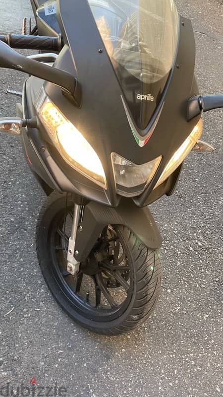 Aprilia 1