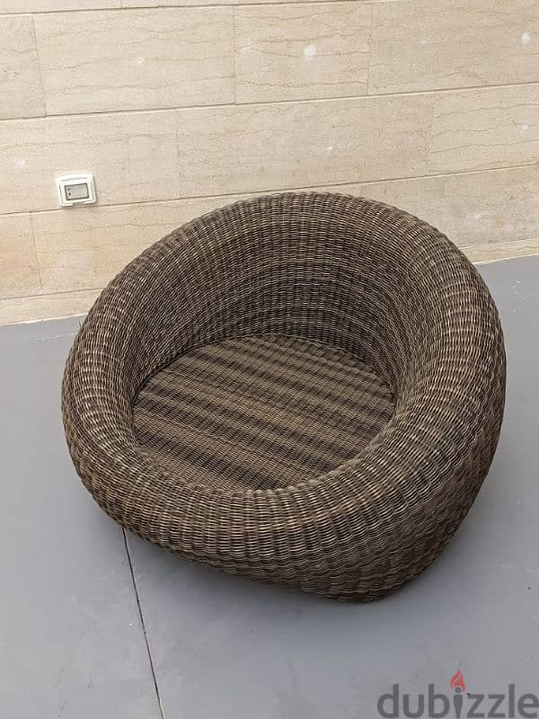 Bamboo Outdoor Excellent Condition plus new cushion 2