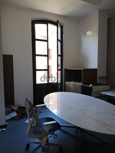 Office for sale in Solidere-Beirut |  مكتب للبيع في بيروت