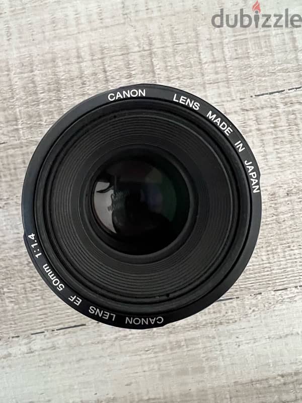 Canon EF 50mm f/1.4 USM Lens 1