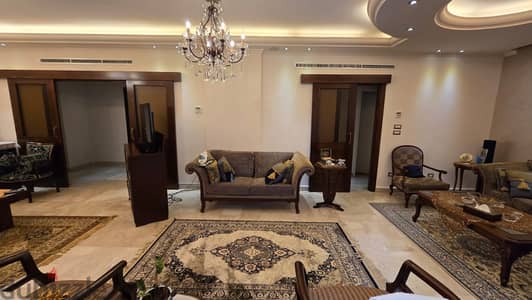 SPACIOUS APARTMENT IN MAR ELIAS PRIME (210SQ) 3 BEDROOMS , (MA-120)