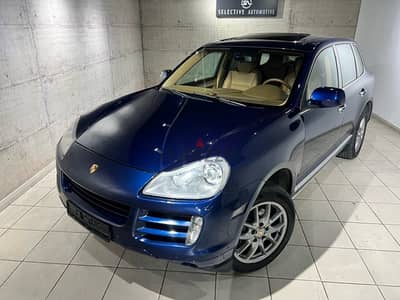 Porsche Cayenne 1 Owner Super clean !!