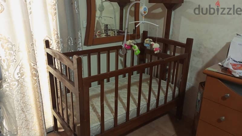 baby bed with mattress and sheet 0