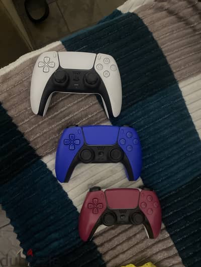 Playstation 5 controllers