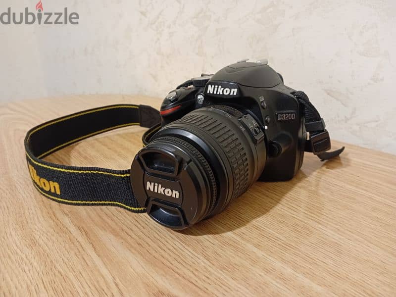 Nikon D3200 used like new low shutter count 2