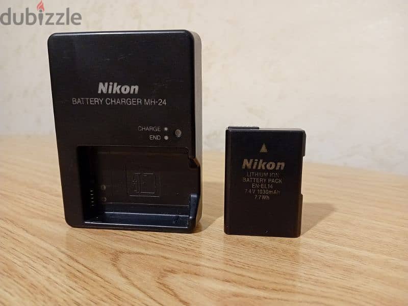 Nikon D3200 used like new low shutter count 6