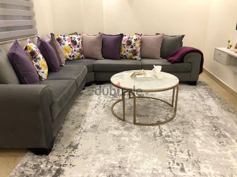 Living Room زاوية لغرفة جلوس بحالة ممتازة – مرتبة جدًا 5