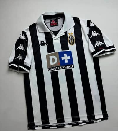 Juventus 1999 Home Kappa kit