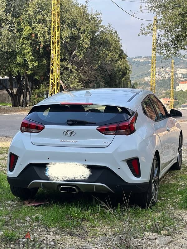 Hyundai Veloster 2021 0