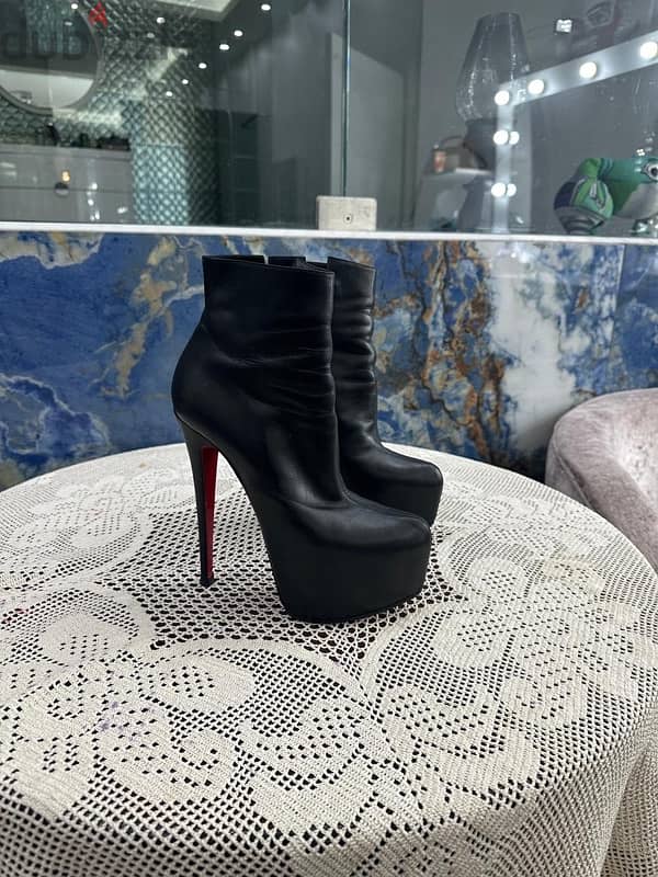 Boots for sale christian italy 37 louboutin 2