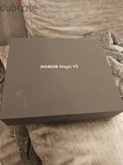 Honor Magic V3 green 16/512 Super New with sealed earbuds