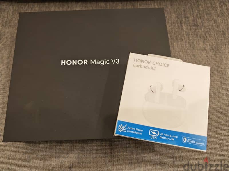 Honor Magic V3 green 16/512 Super New with sealed earbuds 6