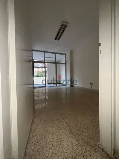 office for rent in Badaro