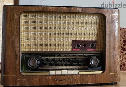 radio antique for decoration راديو انتيك للعرض