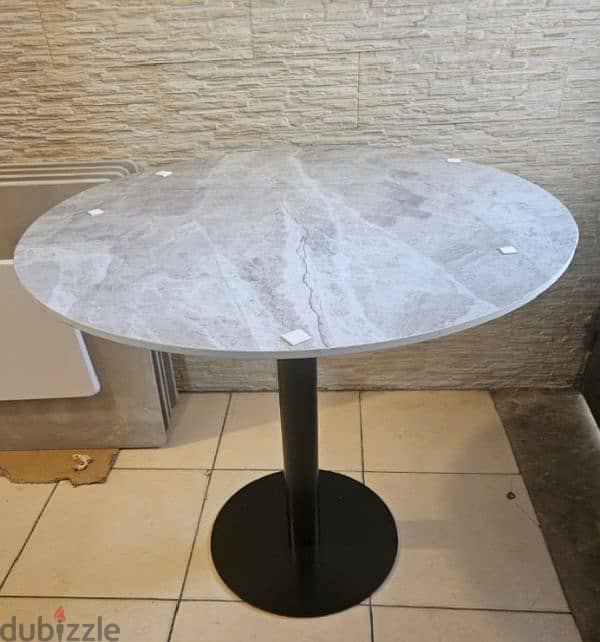 ceramic table طاولة سيراميك مبروم 2