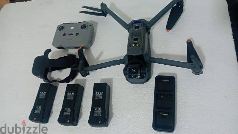 dji mavic 3 Combo very good condition 3