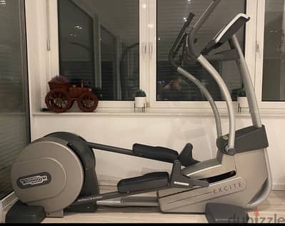 elliptical technogym high quality for gym and home like new