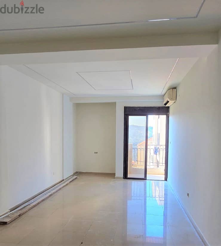 Renovated Apartment for sale in Mansourieh - شقة للبيع في المنصورية 0