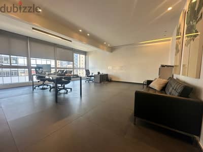 Office for rent in Clemenceauمكتب للإيجار بكليمنصو