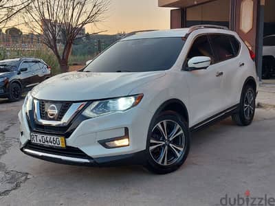 Nissan Rogue SL model 2017 4×4 super clean