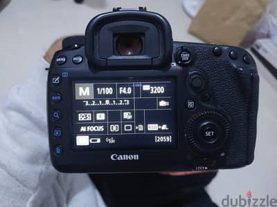 canon 5d mark 4