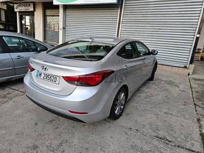 Hyundai Elantra 2015