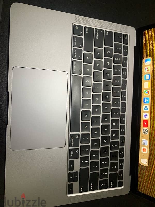 MacBook Air M1 8