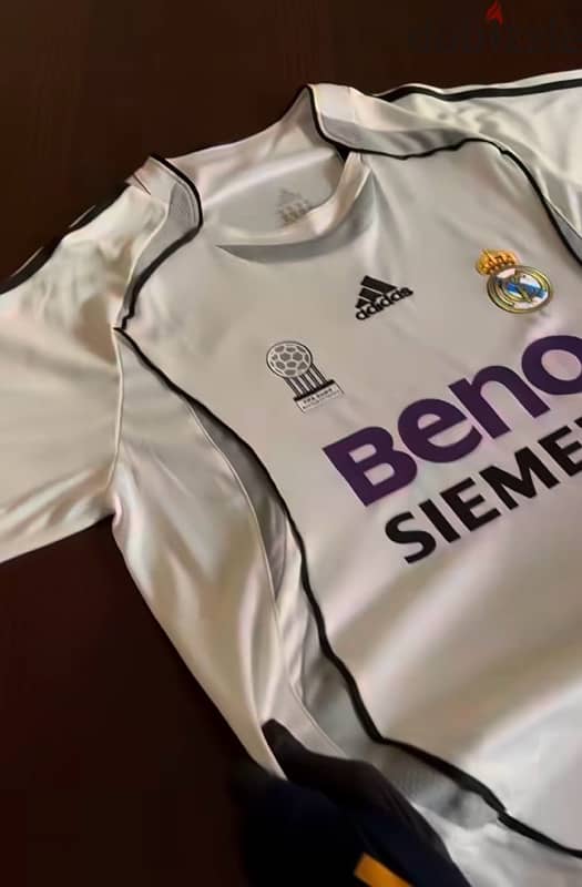 Real Madrid historian kit 2003 for the legend beckham by siemens 1