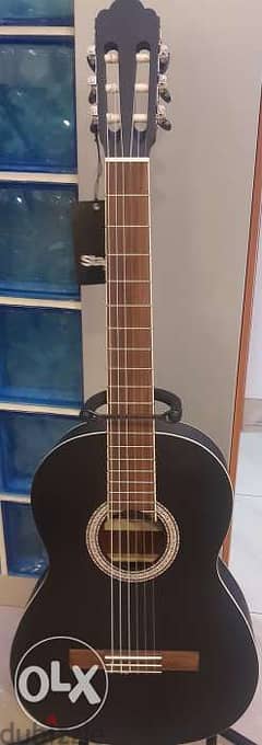 Guitar 4/4 black matt 0