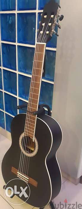 Guitar 4/4 black matt 1