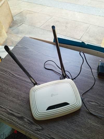 router with 2 antennas