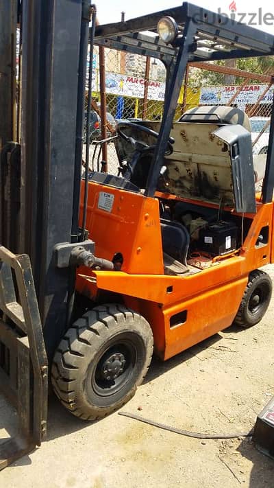 Forklift tcm رافعة شوكية