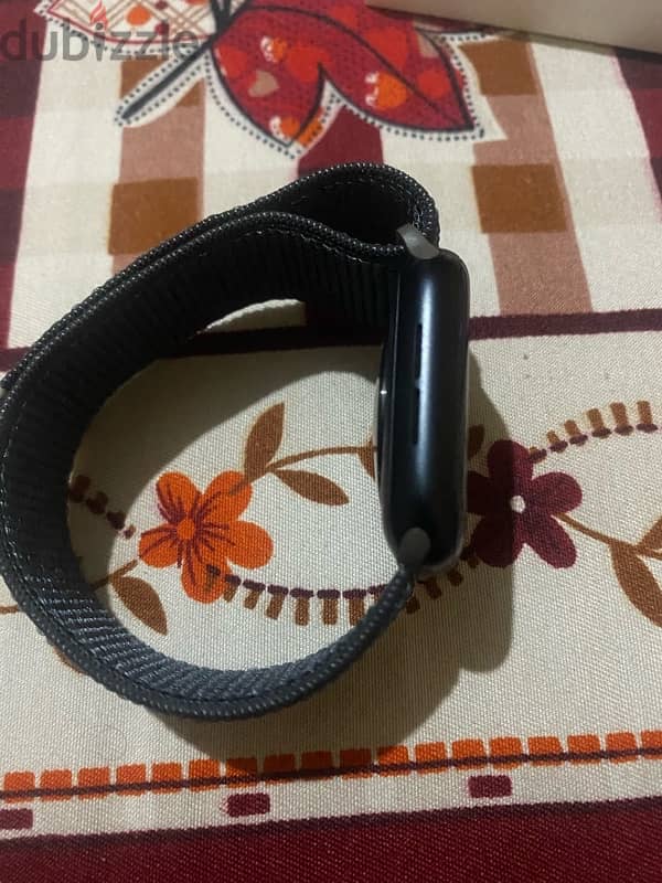 apple watch SE   (2nd generation) 3