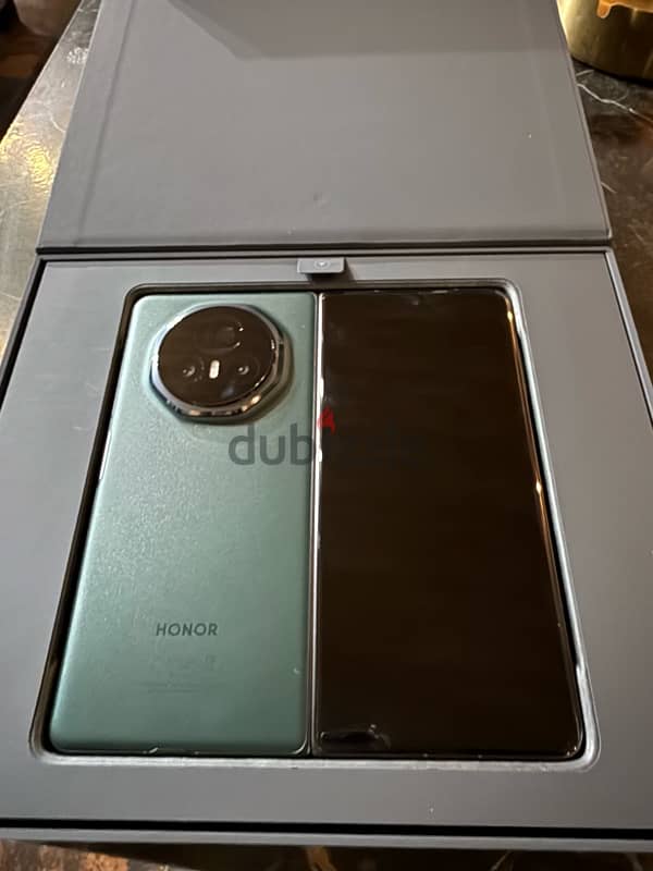 Honor Magic V3 Green Color 0