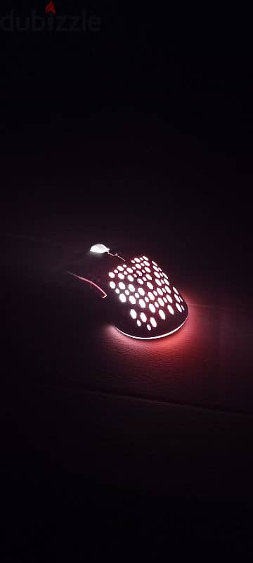 white G701 mouse 4