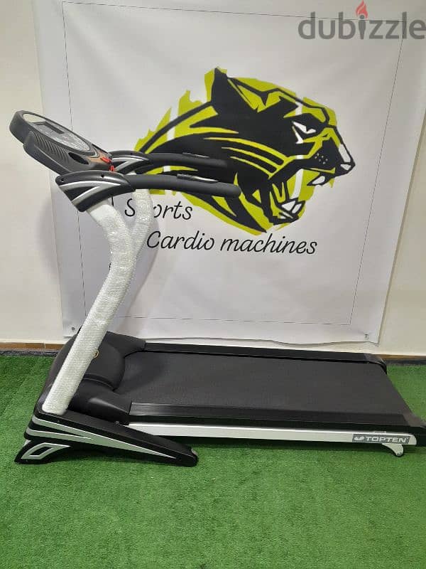 tttreadmill sports machines 2،5hp motor power, like new 1