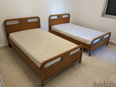 Bedroom for sale with mattresses - غرفة نوم مع فرش