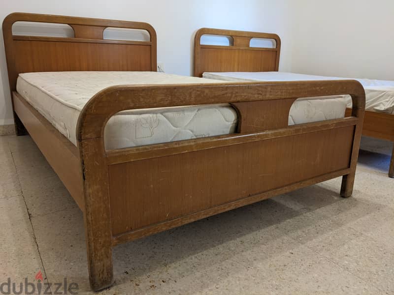 Bedroom for sale with mattresses - غرفة نوم مع فرش 6