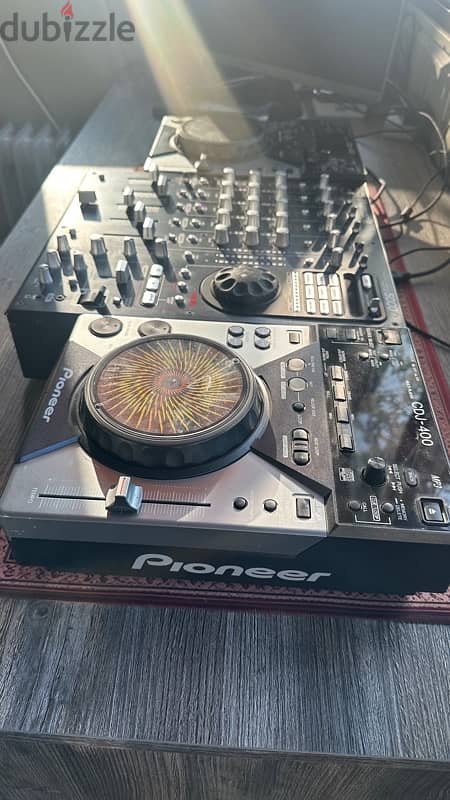 2 Pioneer CDJ-400 + Numark 5000fx Mixer 4