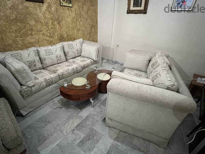 Living room with big table صالون كامل مع طاولة 7